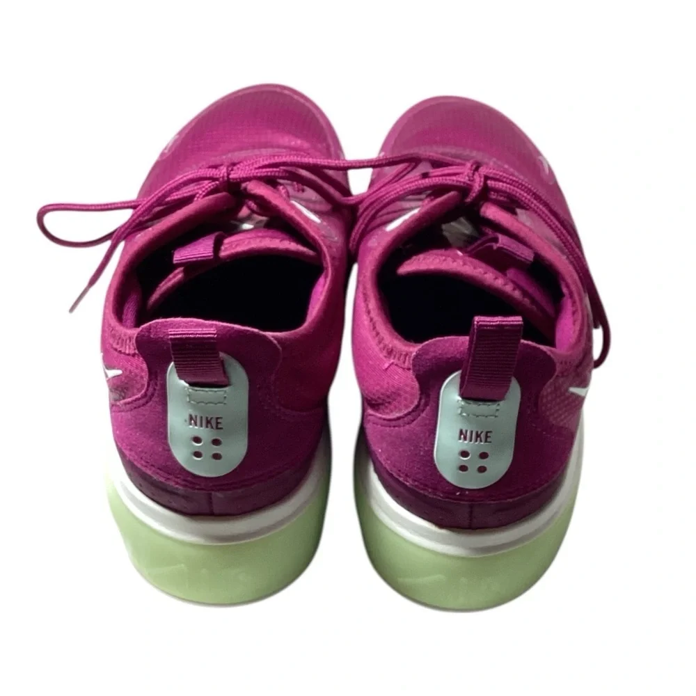Nike Women's Magenta Sneakers